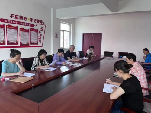图为会议现场