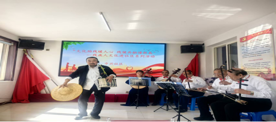 图为京剧表演 图为京剧表演