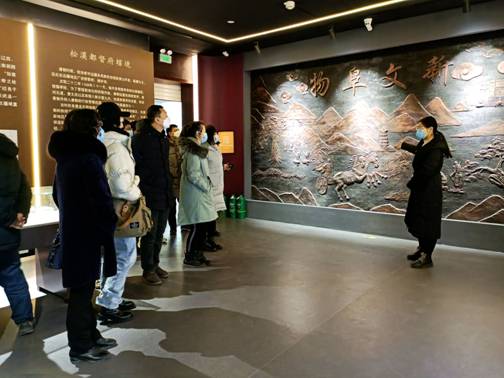 图为参观学习现场（二）