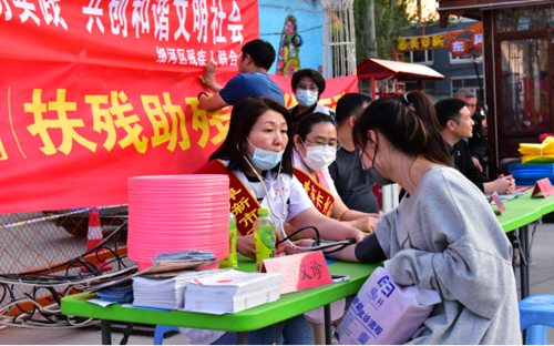 图为医疗义诊